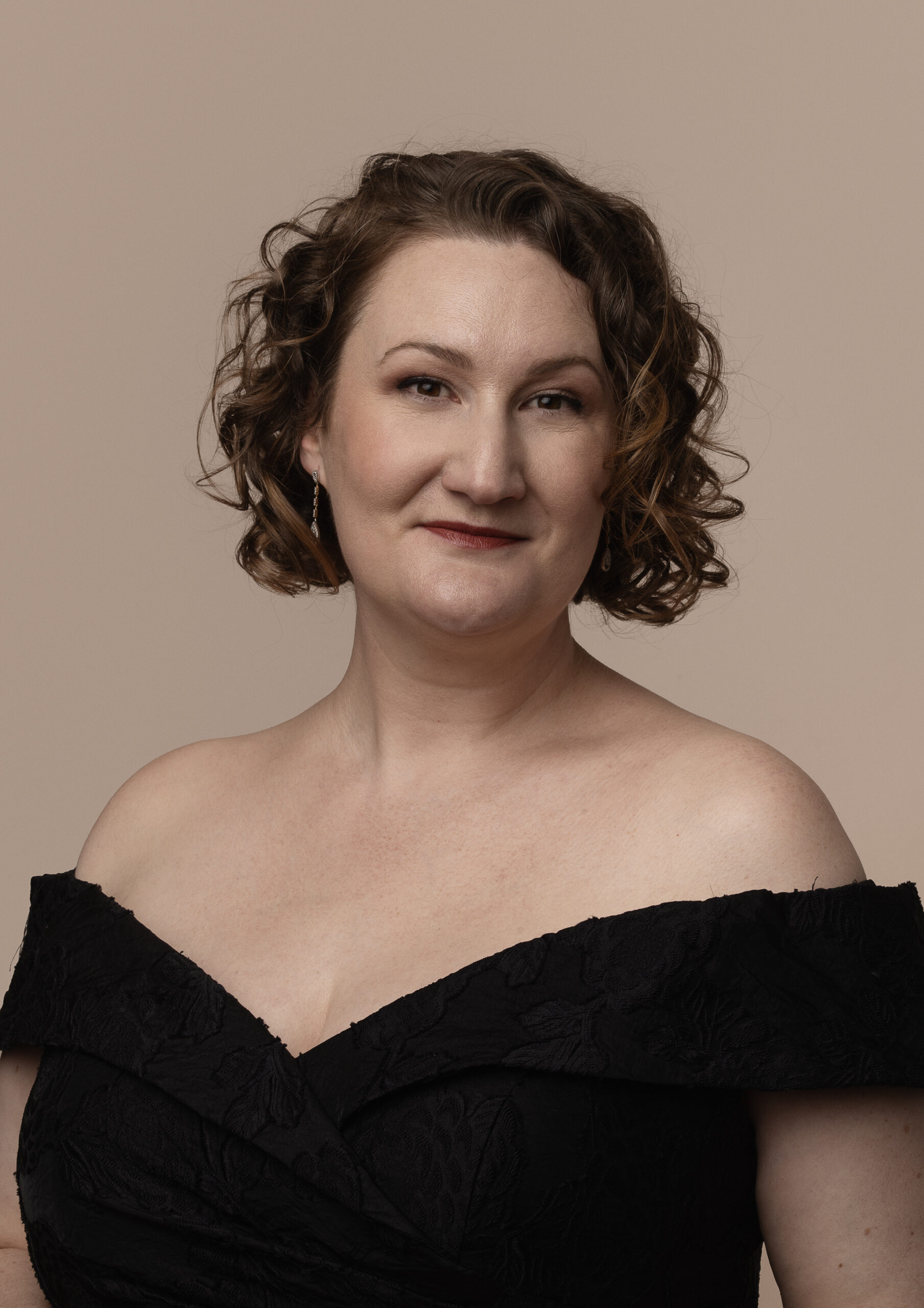 Jennifer Krabbe Headshot